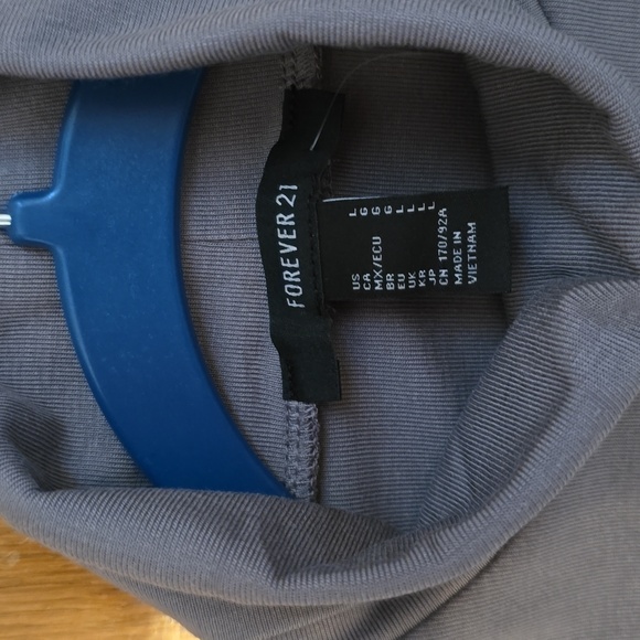 FOREVER 21 WOMEN'S JUNIORS GRAY TURTLENECK TOP SIZE LARGE - Picture 4 of 6